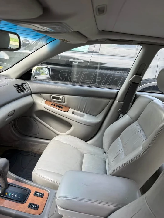 2000 Lexus ES 3rd Gen - Image 7 of 13