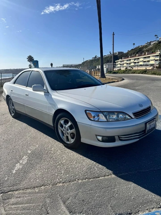 2000 Lexus ES 3rd Gen - Image 3 of 15