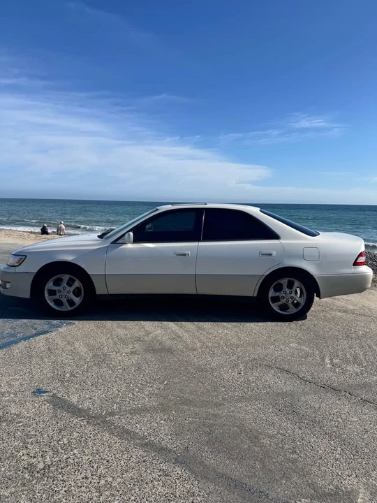 2000 Lexus ES 3rd Gen - Image 8 of 15