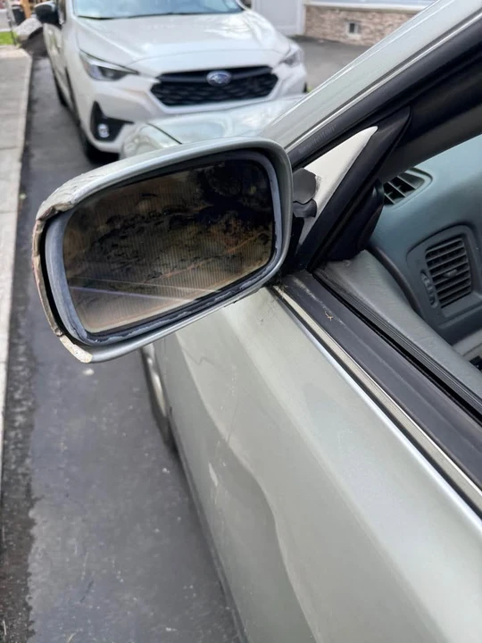 2000 Lexus ES 3rd Gen - Image 11 of 13