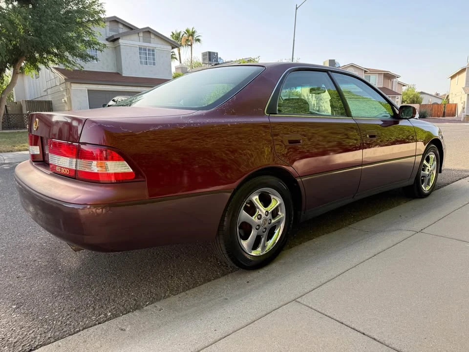 2000 Lexus ES 3rd Gen - Image 5 of 20