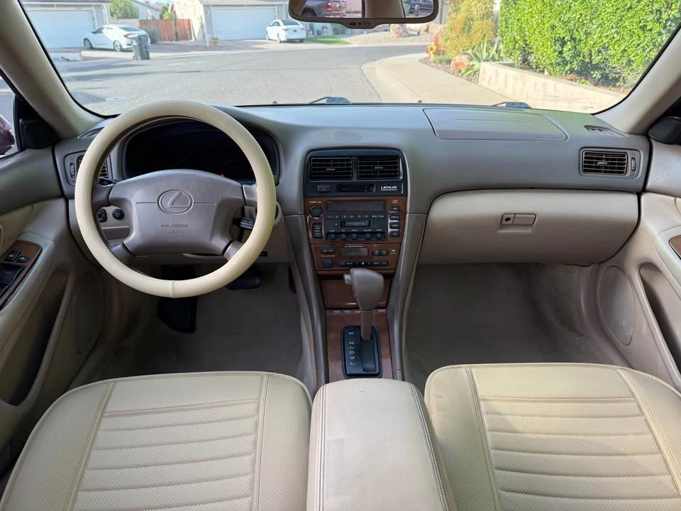2000 Lexus ES 3rd Gen - Image 9 of 20