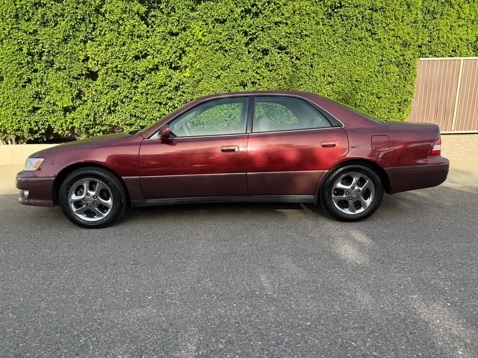 2000 Lexus ES 3rd Gen - Image 2 of 20