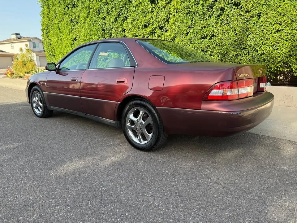 2000 Lexus ES 3rd Gen - Image 3 of 20