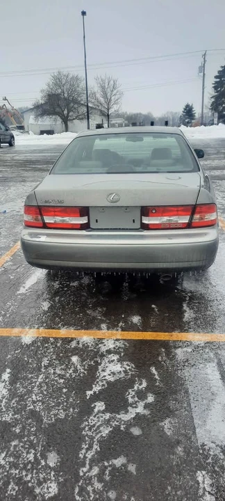 2000 Lexus ES 2nd Gen - Image 2 of 4