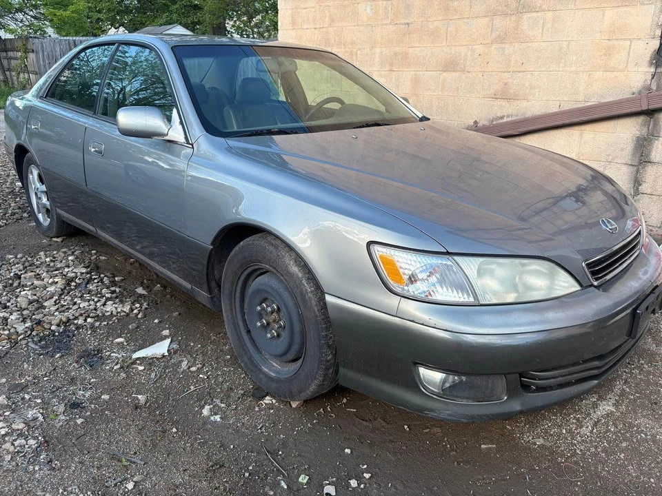 2000 Lexus ES 3rd Gen - Image 6 of 12