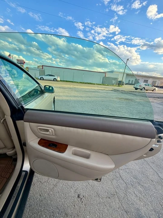 2000 Lexus ES 3rd Gen - Image 19 of 20