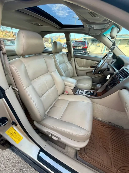 2000 Lexus ES 3rd Gen - Image 14 of 20
