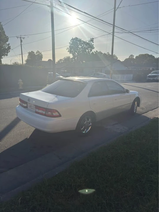 2000 Lexus ES 3rd Gen - Image 4 of 21