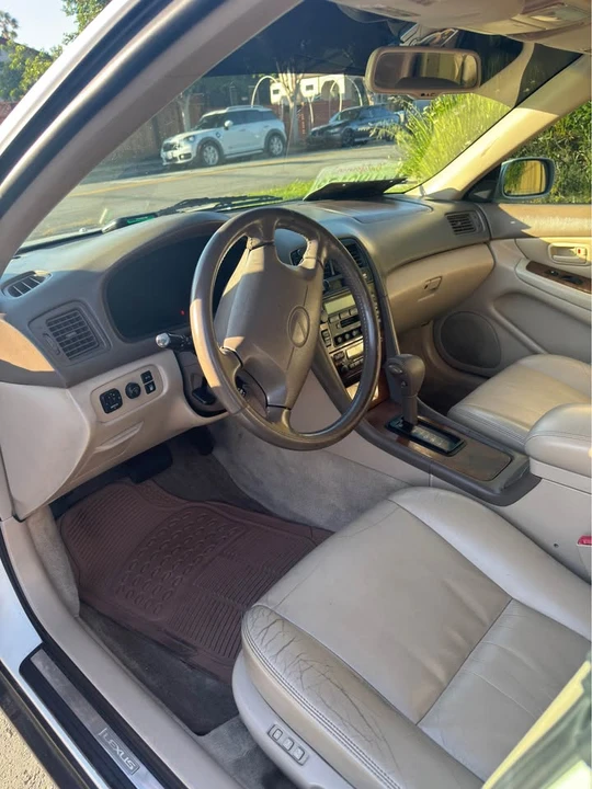 2000 Lexus ES 3rd Gen - Image 7 of 21