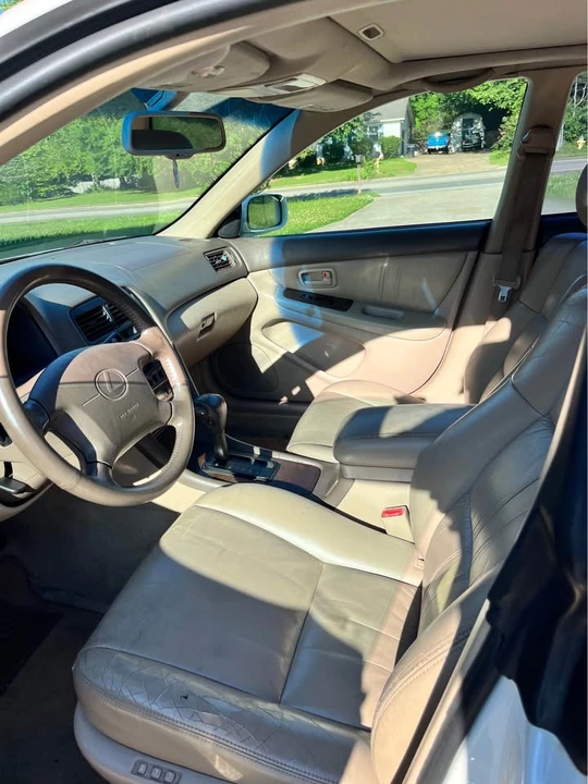 2000 Lexus ES 3rd Gen - Image 4 of 8