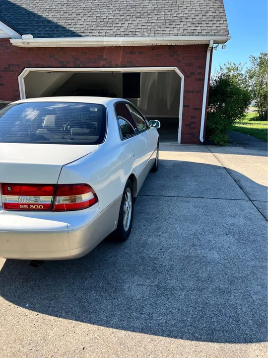 2000 Lexus ES 3rd Gen - Image 6 of 8
