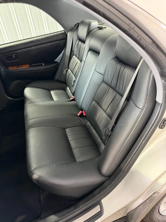 2000 Lexus ES 3rd Gen - Image 17 of 20