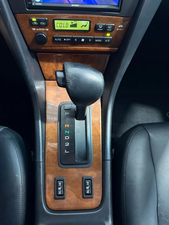 2000 Lexus ES 3rd Gen - Image 14 of 20