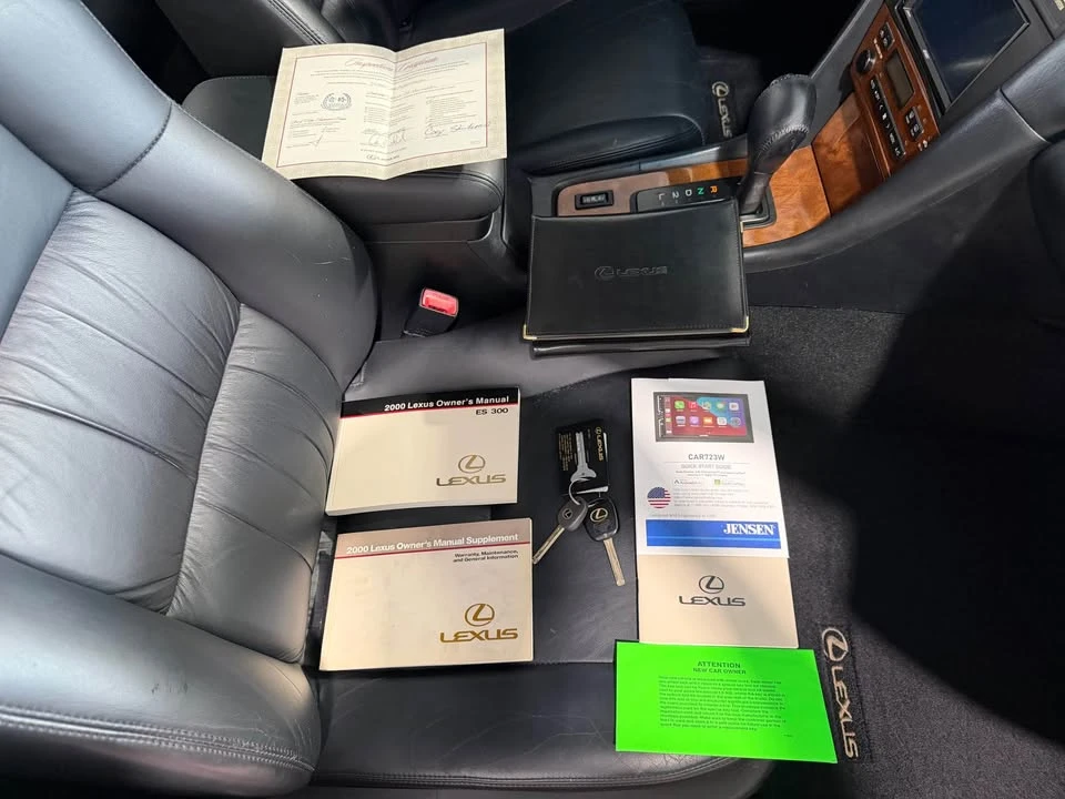 2000 Lexus ES 3rd Gen - Image 19 of 20