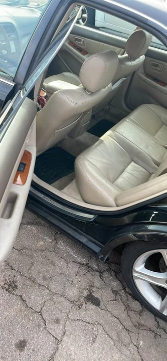 2000 Lexus ES 3rd Gen - Image 13 of 16