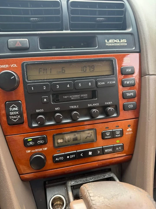 2000 Lexus ES 3rd Gen - Image 6 of 7