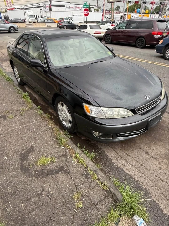 2000 Lexus ES 3rd Gen - Image 2 of 7