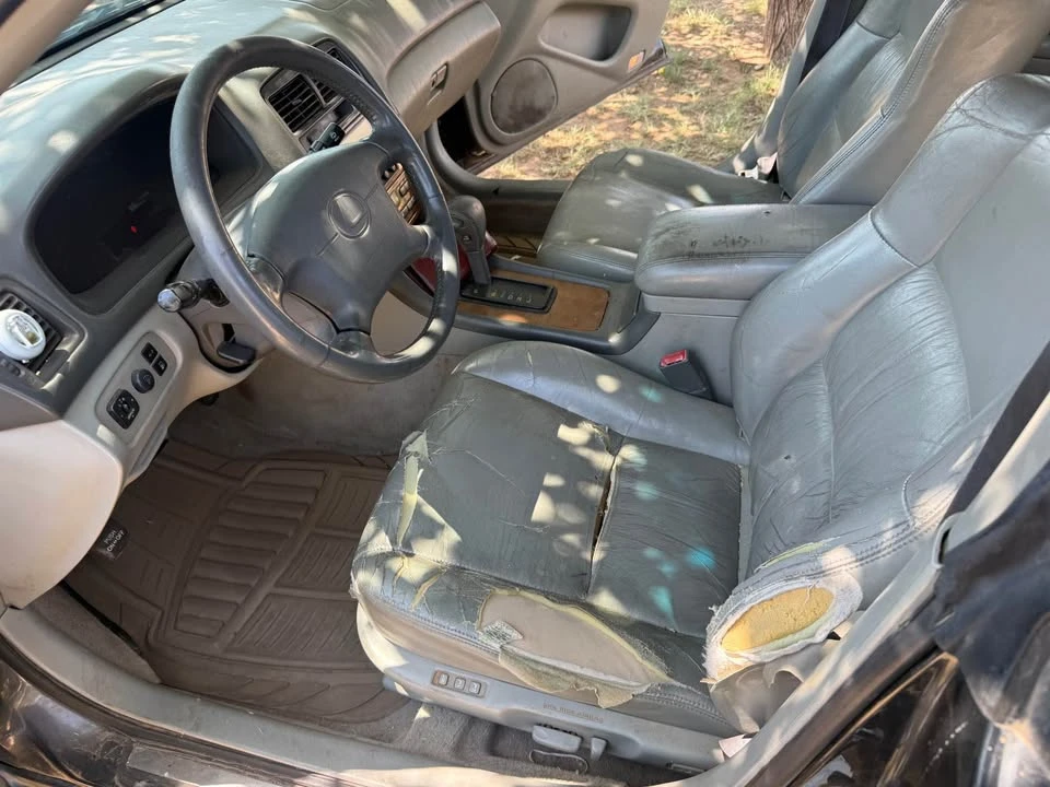 2000 Lexus ES 3rd Gen - Image 8 of 9