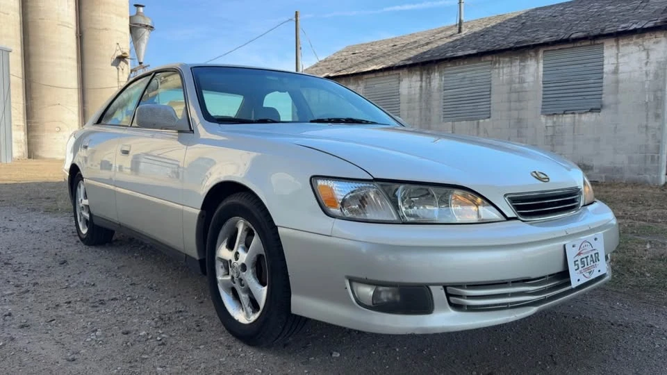 2000 Lexus ES 3rd Gen - Image 3 of 15