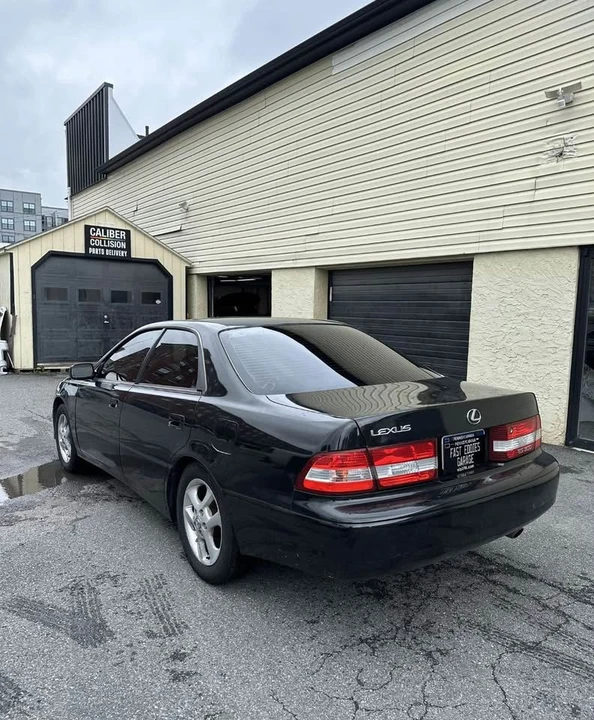 2000 Lexus ES 3rd Gen - Image 4 of 4
