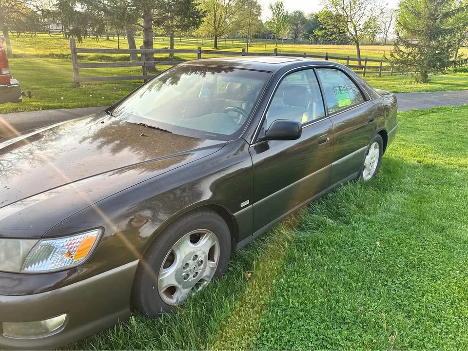 2000 Lexus ES 3rd Gen - Image 3 of 10