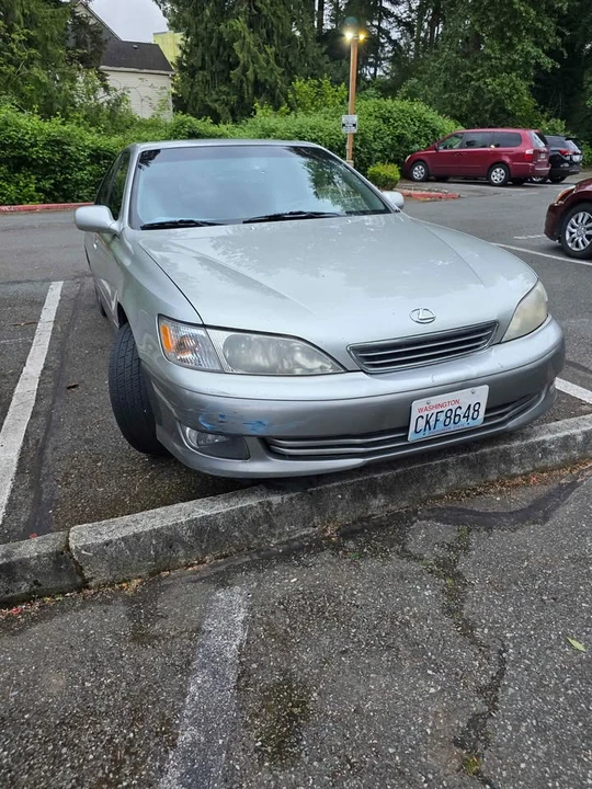 2000 Lexus ES 3rd Gen - Image 3 of 4