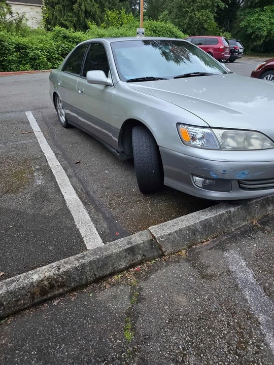 2000 Lexus ES 3rd Gen - Image 4 of 4