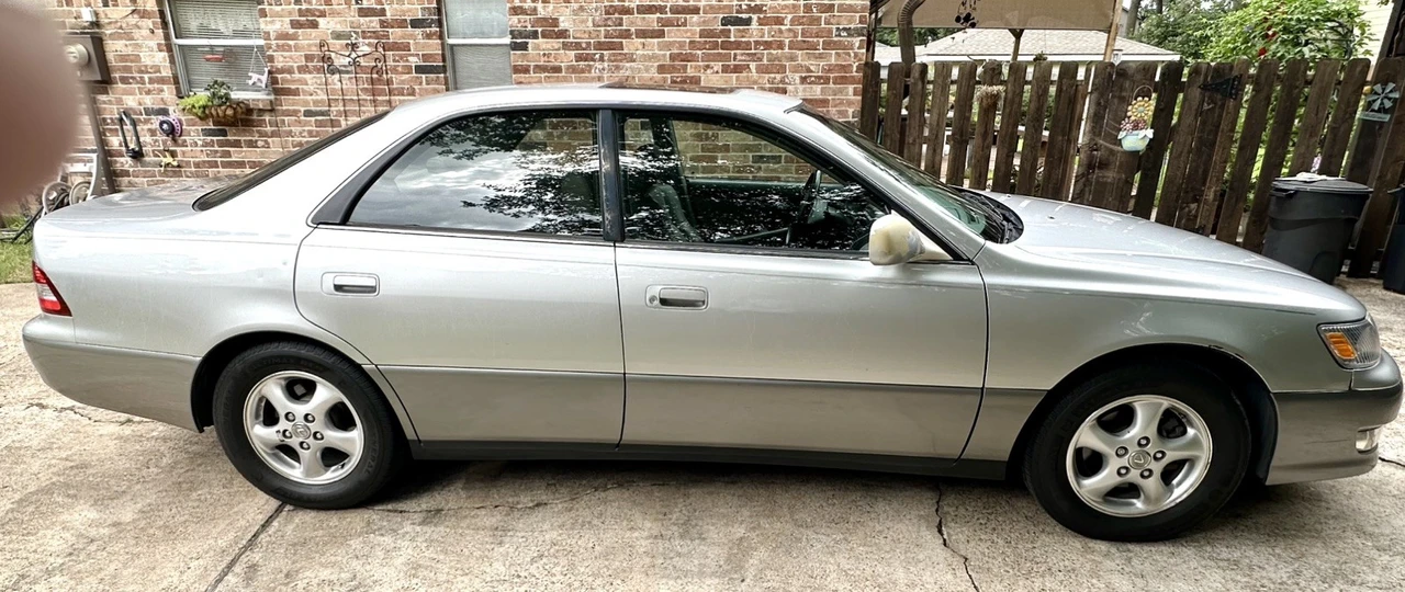2000 Lexus ES 3rd Gen - Image 4 of 17