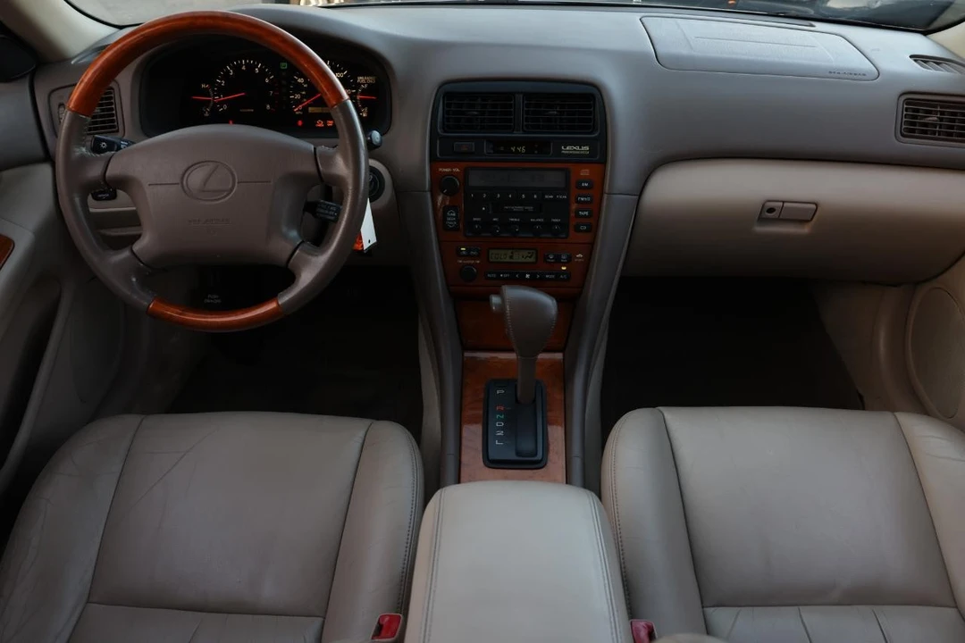 2000 Lexus ES 3rd Gen - Image 21 of 21