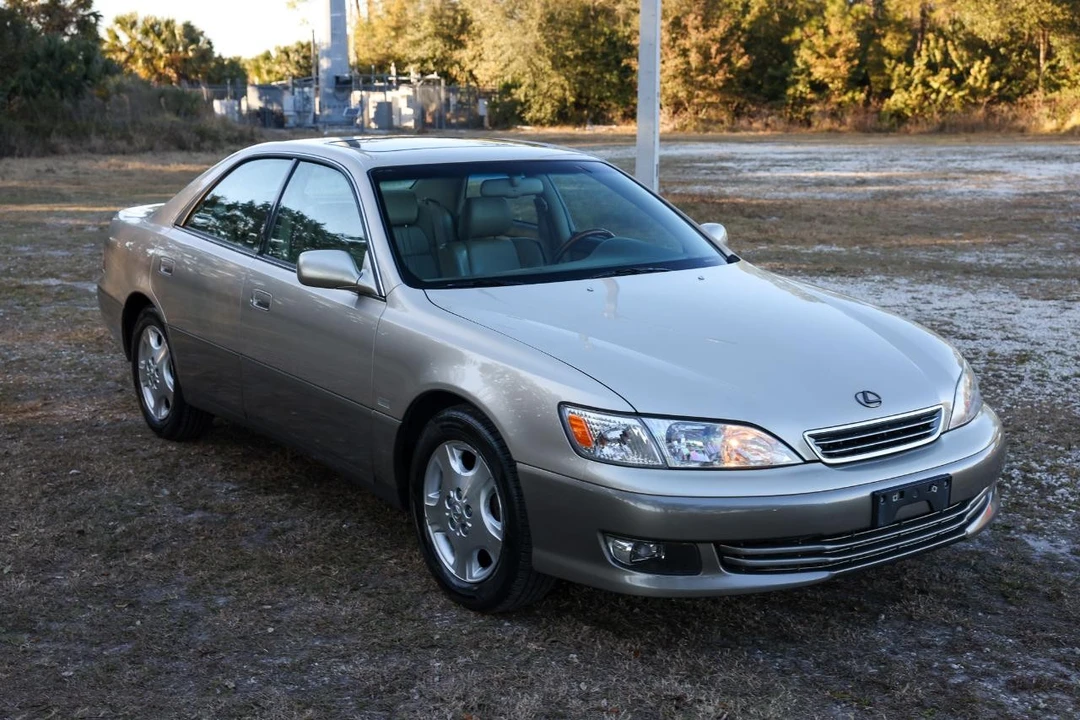 2000 Lexus ES 3rd Gen - Image 15 of 21