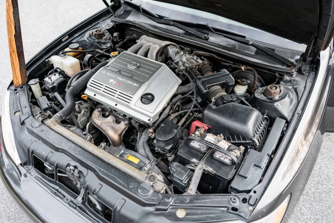 2000 Lexus ES 3rd Gen - Image 19 of 21