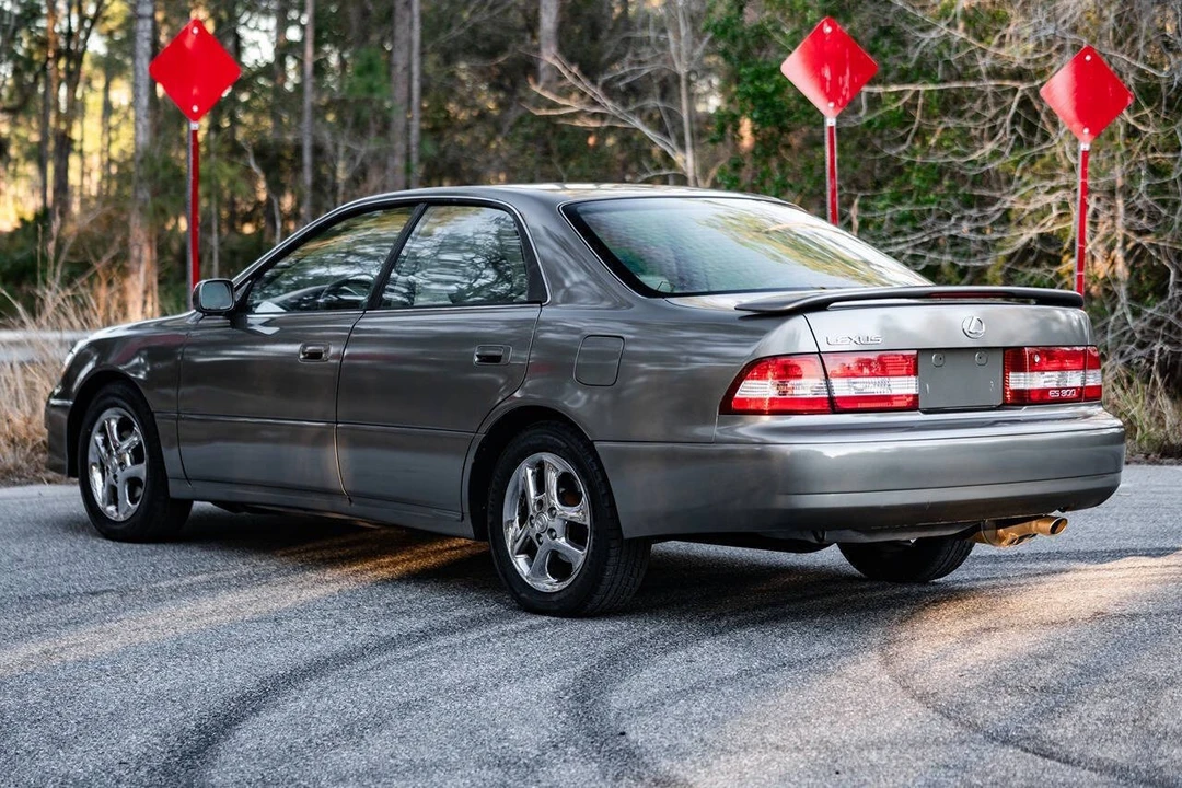 2000 Lexus ES 3rd Gen - Image 3 of 21