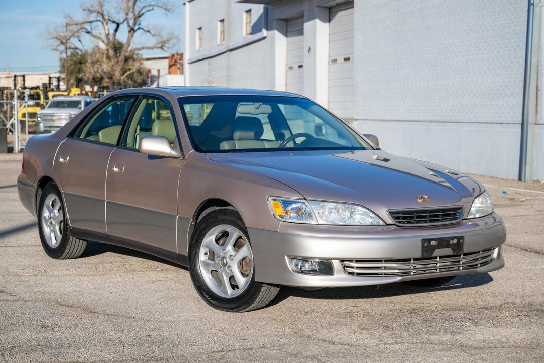 2000 Lexus ES 2nd Gen - Image 15 of 31