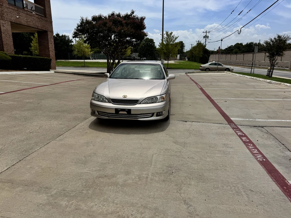 2000 Lexus ES 3rd Gen - Image 6 of 31