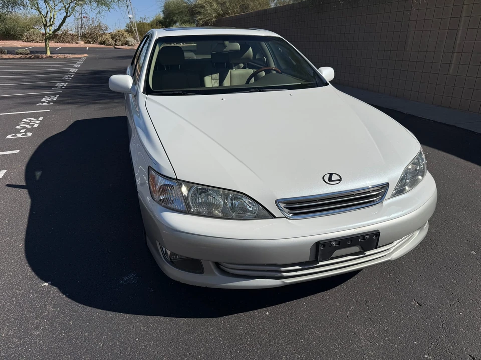 2000 Lexus ES 3rd Gen - Image 7 of 31