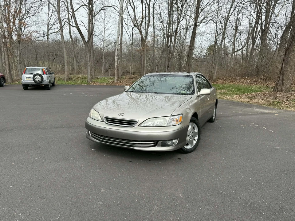 2000 Lexus ES 3rd Gen - Image 3 of 31