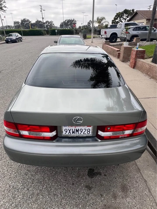 2000 Lexus ES 3rd Gen - Image 6 of 18