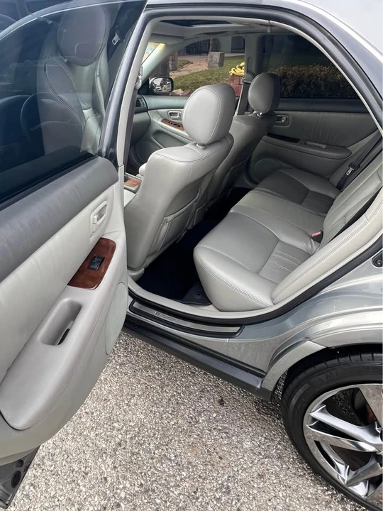2000 Lexus ES 3rd Gen - Image 11 of 18