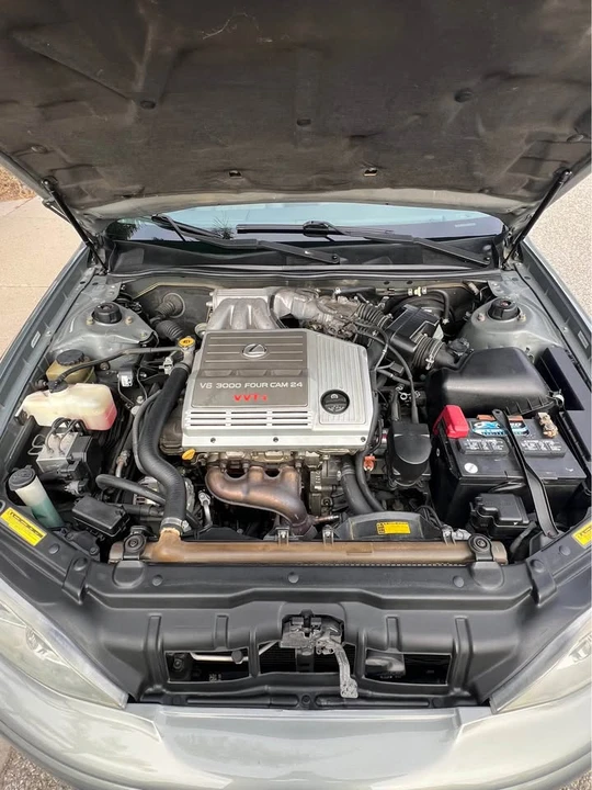 2000 Lexus ES 3rd Gen - Image 14 of 18