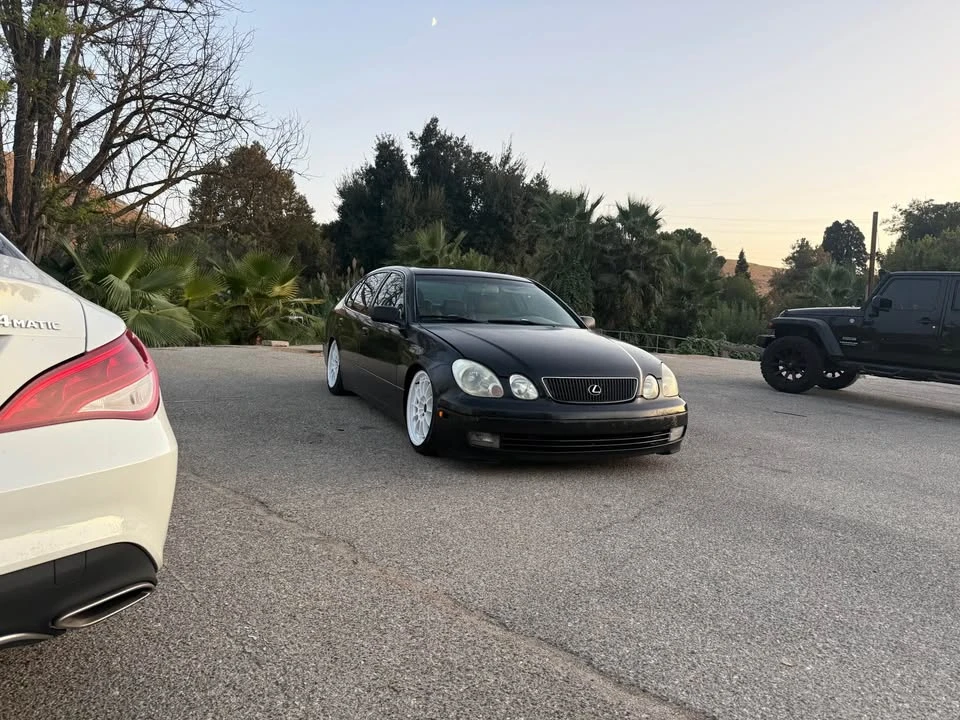 2000 Lexus GS 2nd Gen - Image 3 of 9