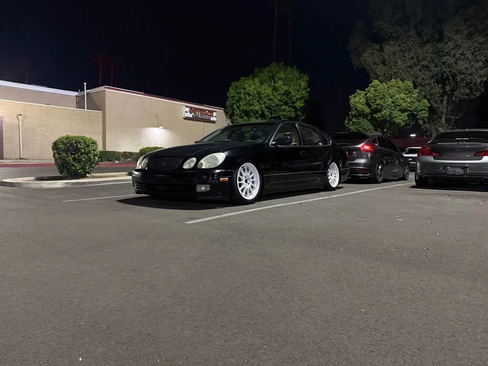 2000 Lexus GS 2nd Gen - Image 8 of 9