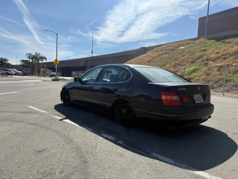 2000 Lexus GS 2nd Gen - Image 5 of 15