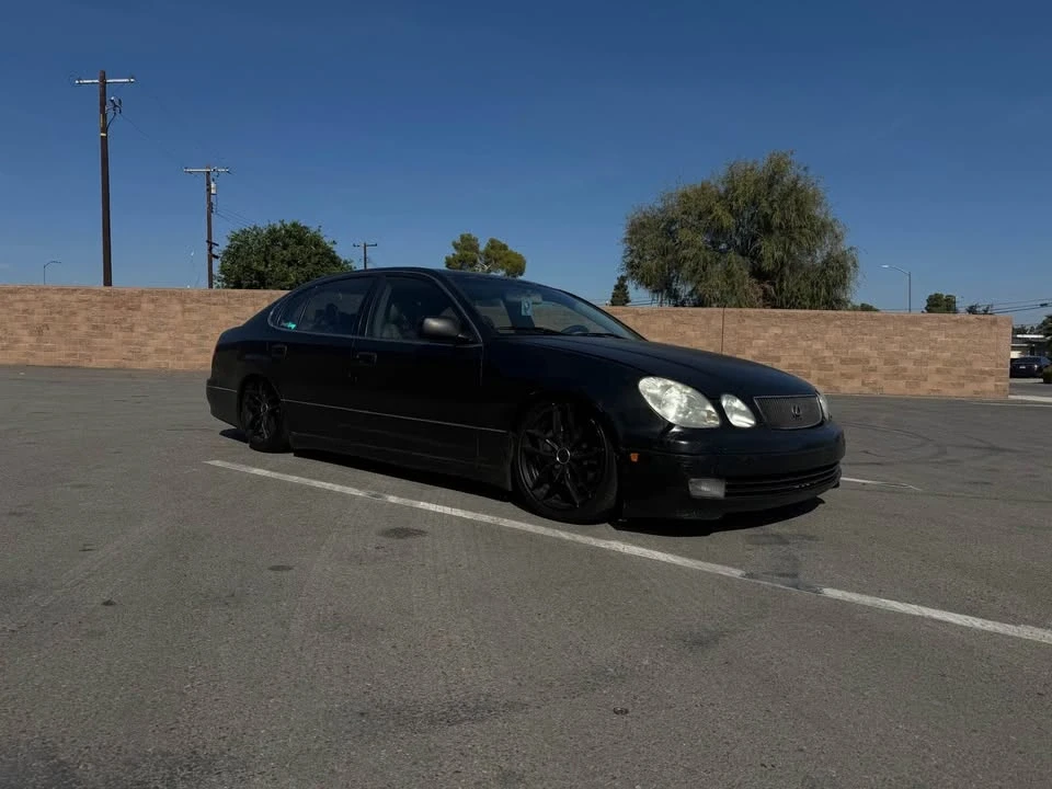 2000 Lexus GS 2nd Gen - Image 2 of 15