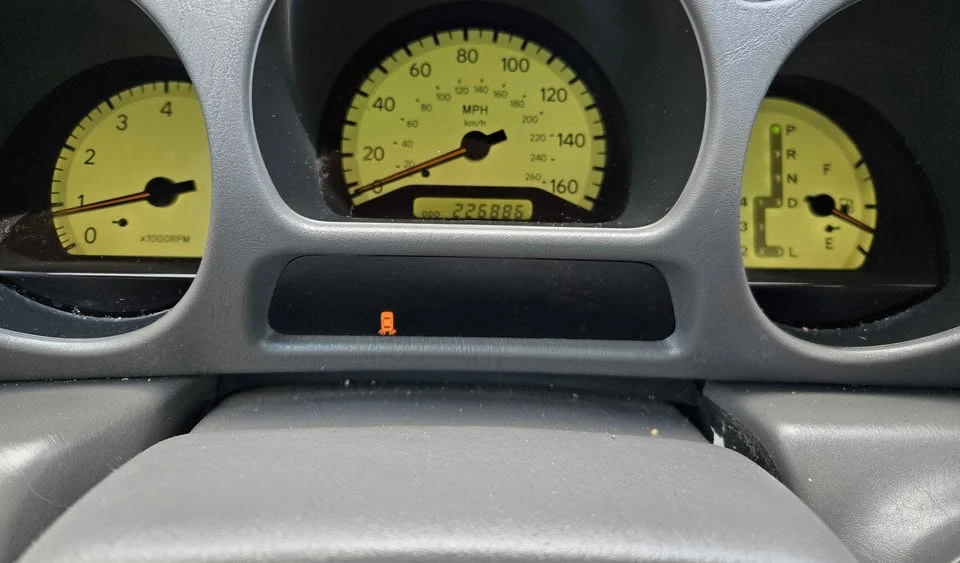 2000 Lexus GS 2nd Gen - Image 4 of 9