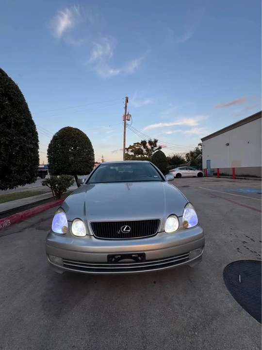 2000 Lexus GS 2nd Gen - Image 3 of 19