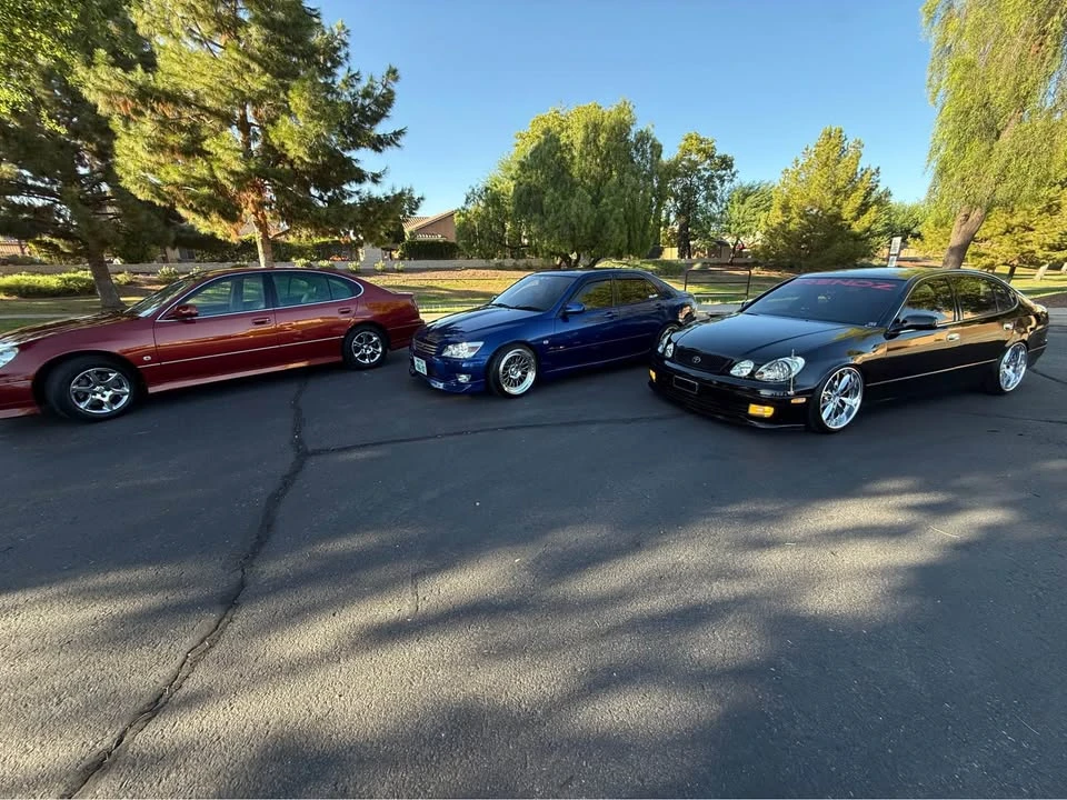 2000 Lexus GS 2nd Gen - Image 10 of 16