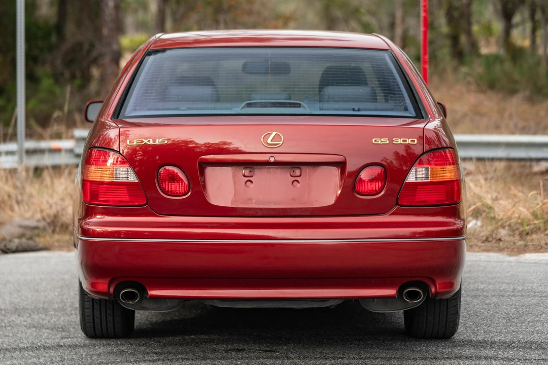 2000 Lexus GS 2nd Gen - Image 5 of 31