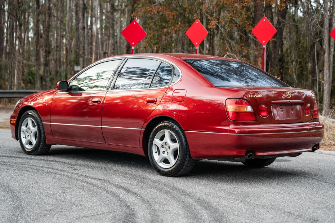 2000 Lexus GS 2nd Gen - Image 14 of 31