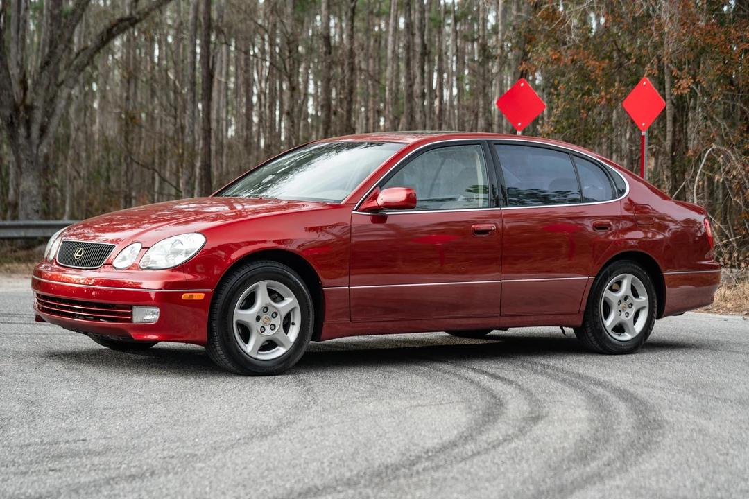 2000 Lexus GS 2nd Gen - Image 10 of 31